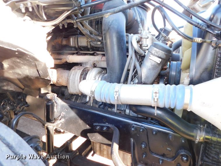 image for item DJ5863 2005 Sterling AT9500  semi truck