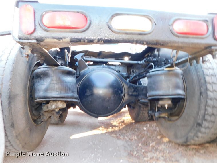 image for item DJ5863 2005 Sterling AT9500  semi truck