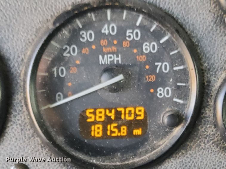 image for item DJ5870 2013 Peterbilt 587  semi truck