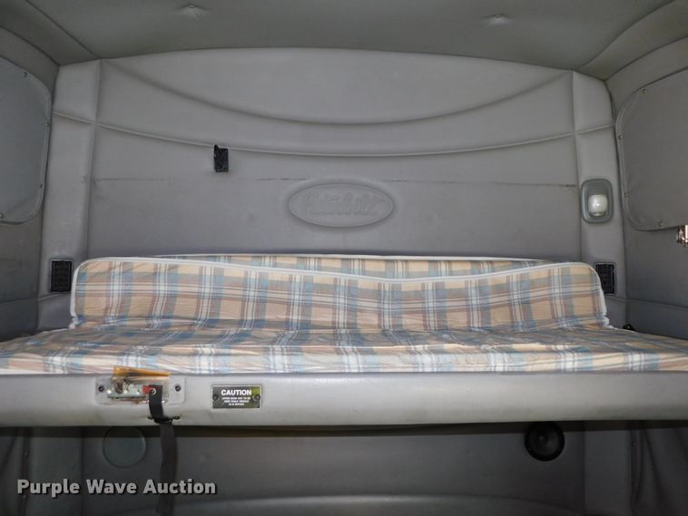 image for item DJ5870 2013 Peterbilt 587  semi truck