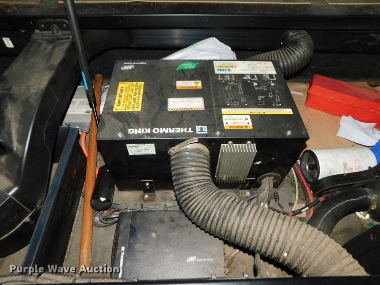 image for item DJ5870 2013 Peterbilt 587  semi truck