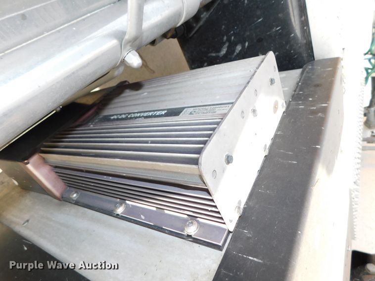 image for item DJ5870 2013 Peterbilt 587  semi truck