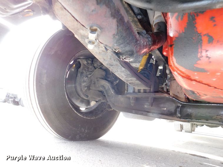 image for item DJ5870 2013 Peterbilt 587  semi truck