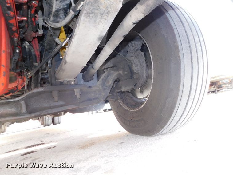 image for item DJ5870 2013 Peterbilt 587  semi truck