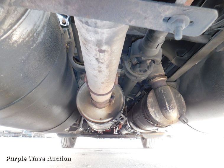 image for item DJ5870 2013 Peterbilt 587  semi truck