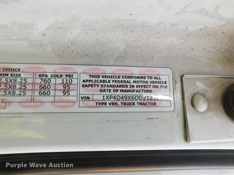 image for item DJ5870 2013 Peterbilt 587  semi truck