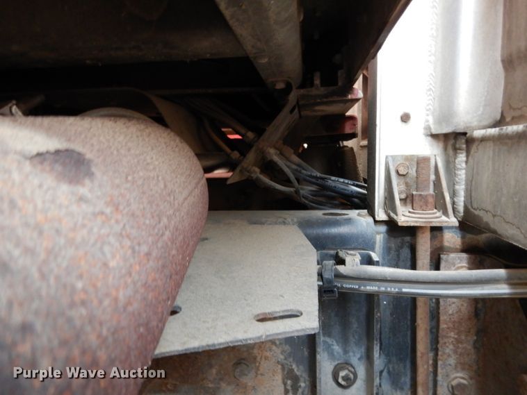 image for item DJ6516 1994 Kenworth  semi truck