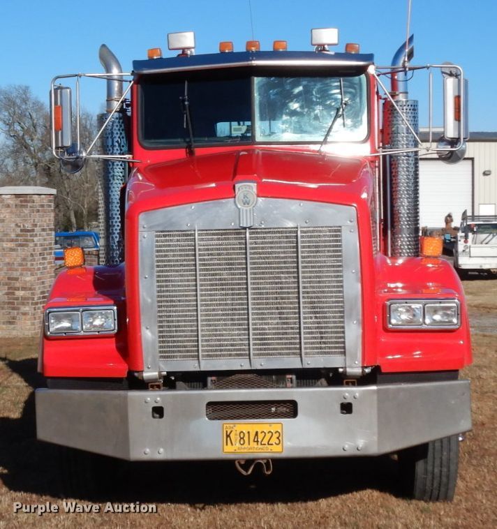 image for item DJ6732 1998 Kenworth T800B  semi truck