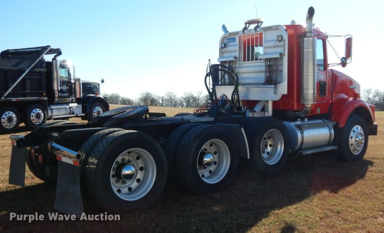 image for item DJ6732 1998 Kenworth T800B  semi truck