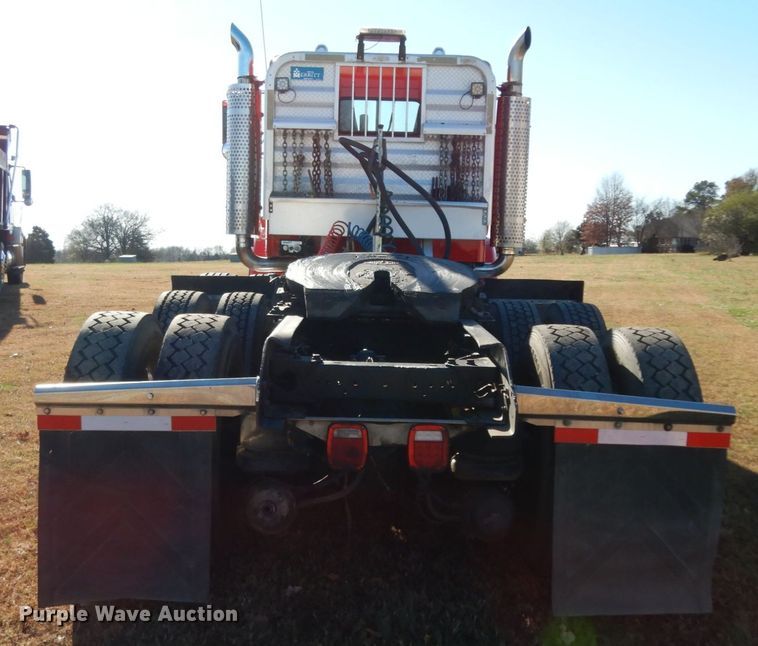 image for item DJ6732 1998 Kenworth T800B  semi truck