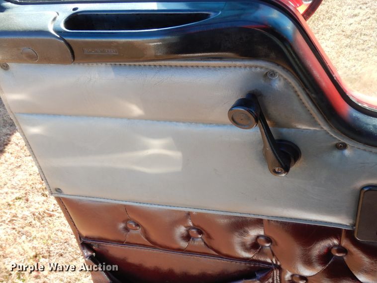 image for item DJ6732 1998 Kenworth T800B  semi truck