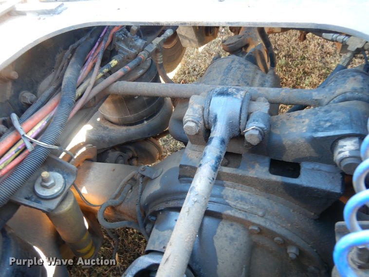 image for item DJ6732 1998 Kenworth T800B  semi truck