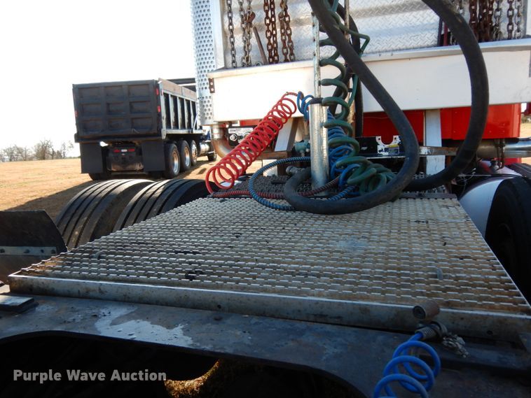 image for item DJ6732 1998 Kenworth T800B  semi truck