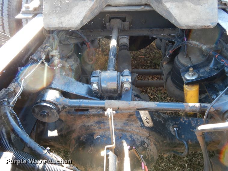 image for item DJ6732 1998 Kenworth T800B  semi truck