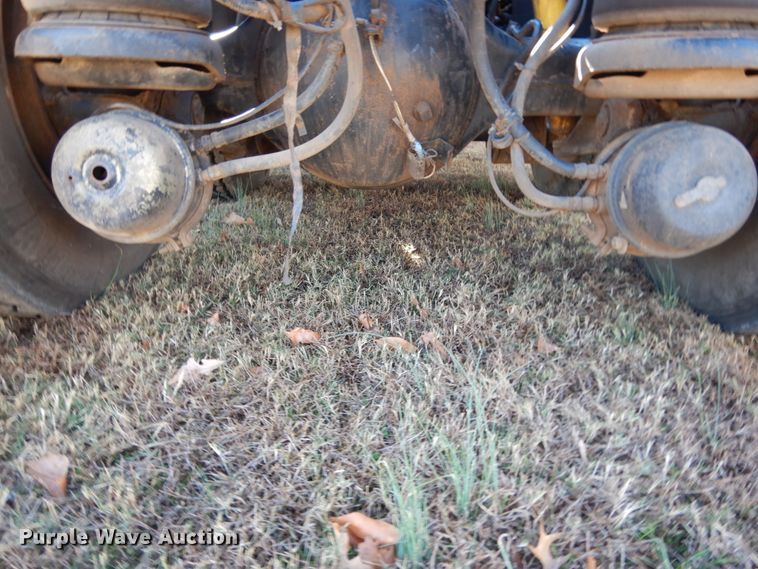 image for item DJ6732 1998 Kenworth T800B  semi truck