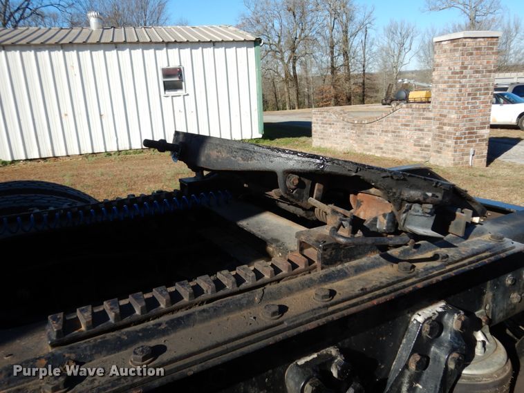 image for item DJ6732 1998 Kenworth T800B  semi truck