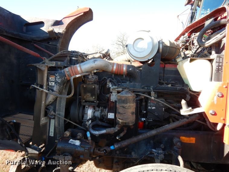 image for item DJ6732 1998 Kenworth T800B  semi truck