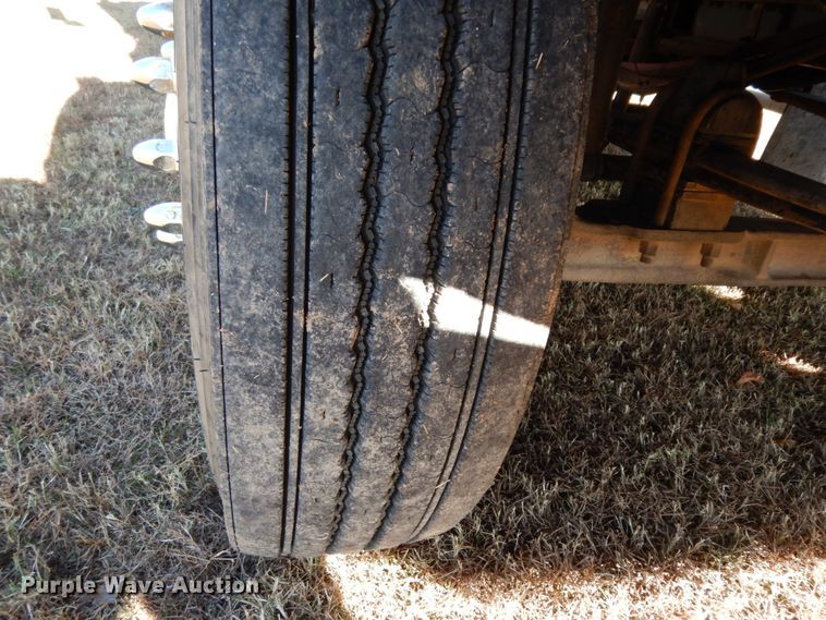 image for item DJ6732 1998 Kenworth T800B  semi truck