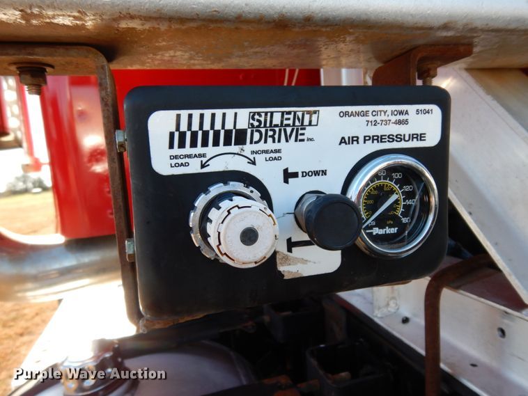 image for item DJ6732 1998 Kenworth T800B  semi truck