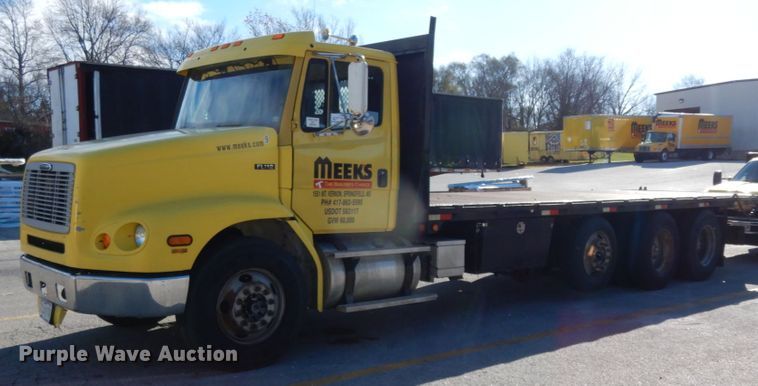 image for item DJ6740 1999 Freightliner FL112  flatbed truck