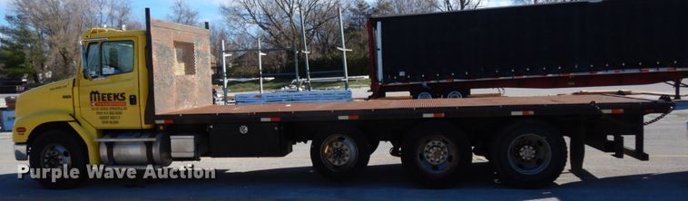 image for item DJ6740 1999 Freightliner FL112  flatbed truck