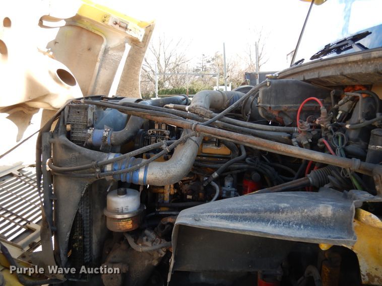 image for item DJ6740 1999 Freightliner FL112  flatbed truck