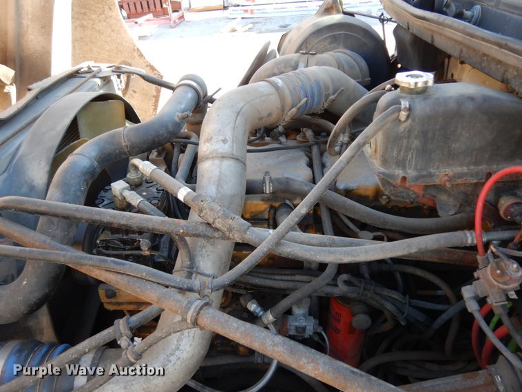 image for item DJ6740 1999 Freightliner FL112  flatbed truck