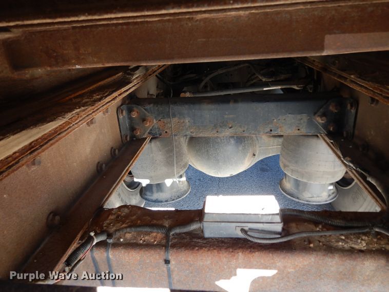 image for item DJ6740 1999 Freightliner FL112  flatbed truck