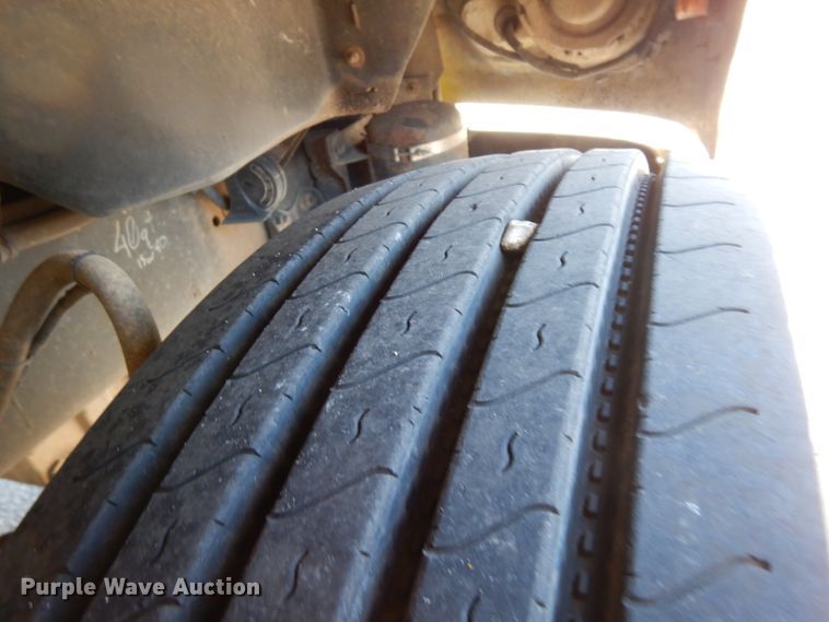 image for item DJ6740 1999 Freightliner FL112  flatbed truck