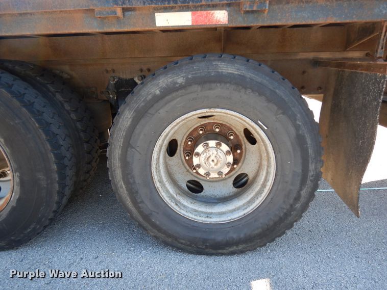 image for item DJ6740 1999 Freightliner FL112  flatbed truck