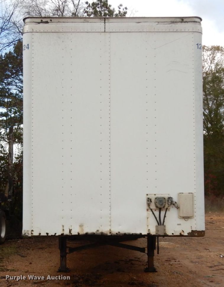 image for item DJ6746 2000 Utility dry van trailer