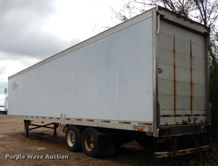 image for item DJ6746 2000 Utility dry van trailer