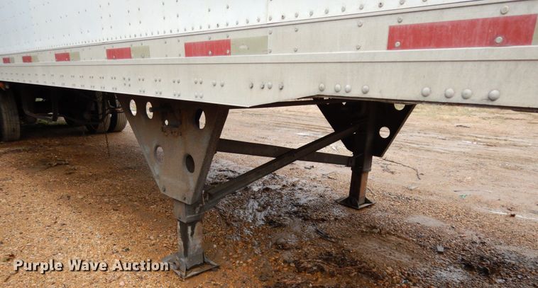 image for item DJ6746 2000 Utility dry van trailer