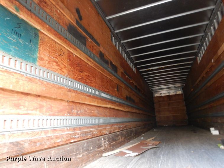 image for item DJ6746 2000 Utility dry van trailer