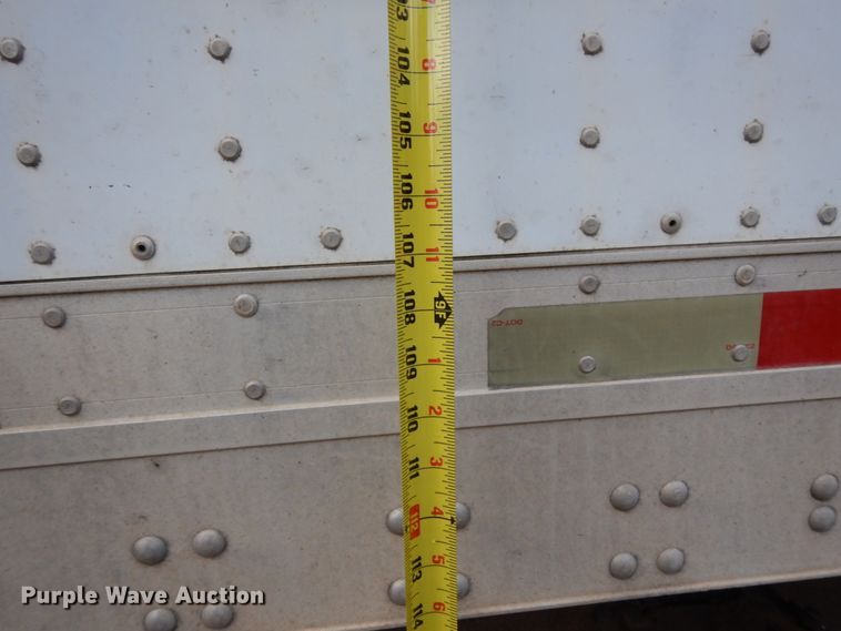 image for item DJ6746 2000 Utility dry van trailer