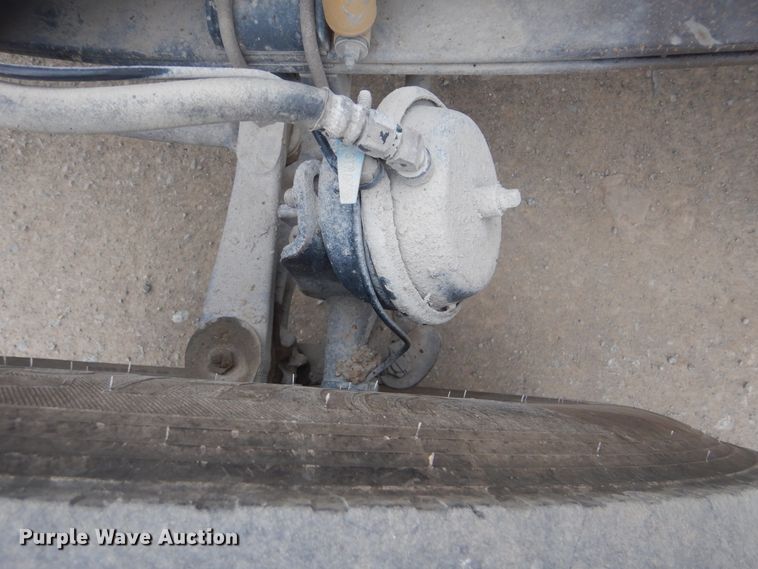 image for item DJ8516 2009 Peterbilt 389  semi truck