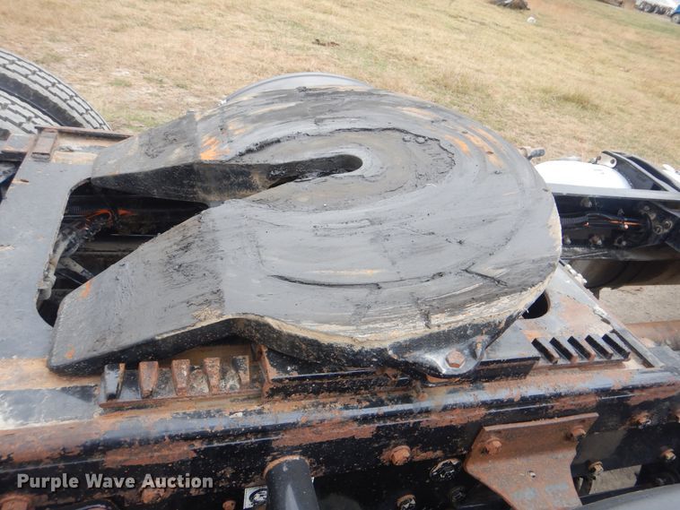 image for item DJ8516 2009 Peterbilt 389  semi truck