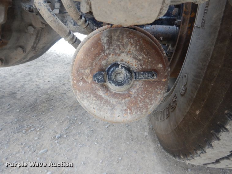 image for item DJ8516 2009 Peterbilt 389  semi truck