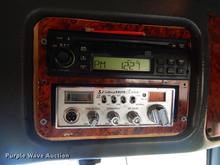 image for item DJ8517 2007 Western Star 4900EX  semi truck