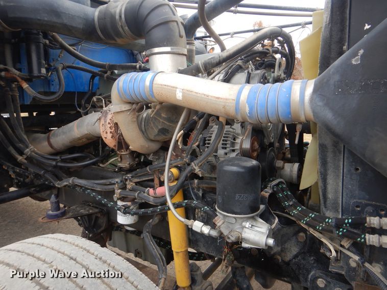 image for item DJ8517 2007 Western Star 4900EX  semi truck