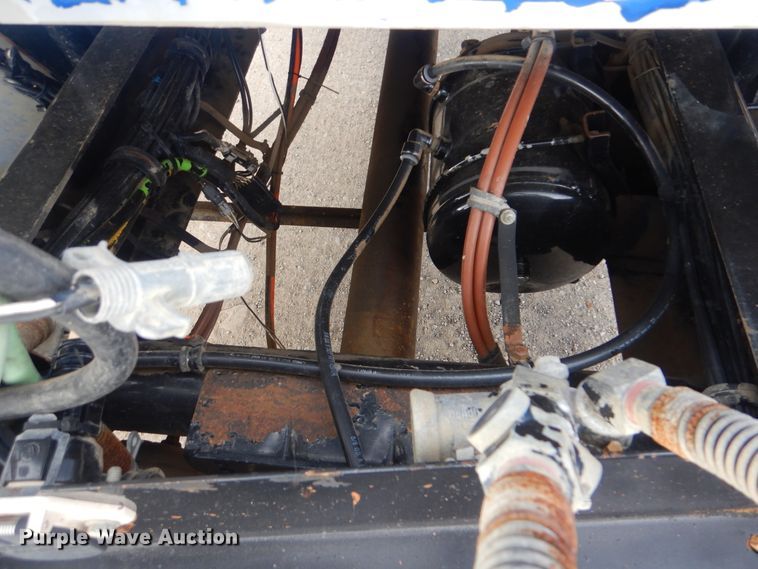 image for item DJ8517 2007 Western Star 4900EX  semi truck