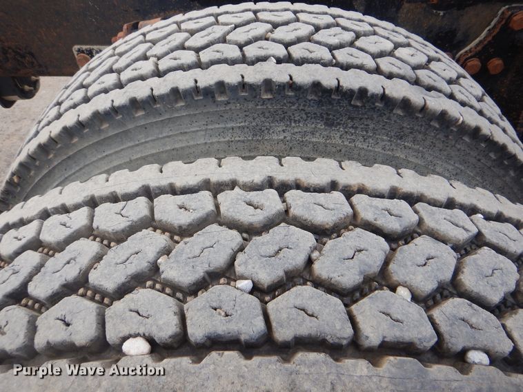 image for item DJ8517 2007 Western Star 4900EX  semi truck