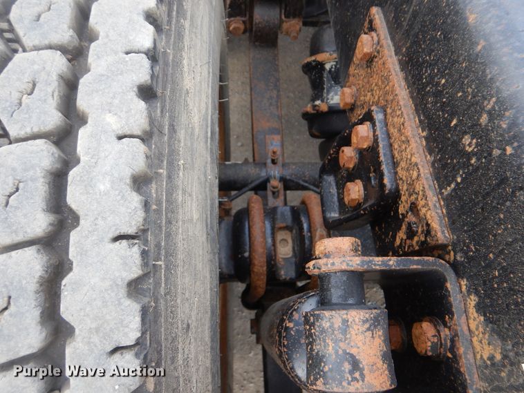 image for item DJ8517 2007 Western Star 4900EX  semi truck