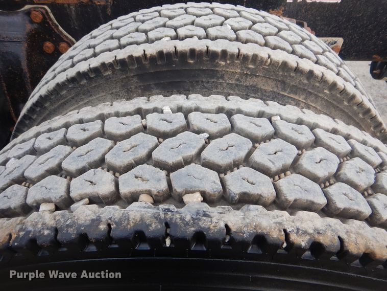 image for item DJ8517 2007 Western Star 4900EX  semi truck