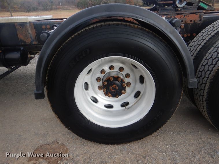 image for item DJ8517 2007 Western Star 4900EX  semi truck