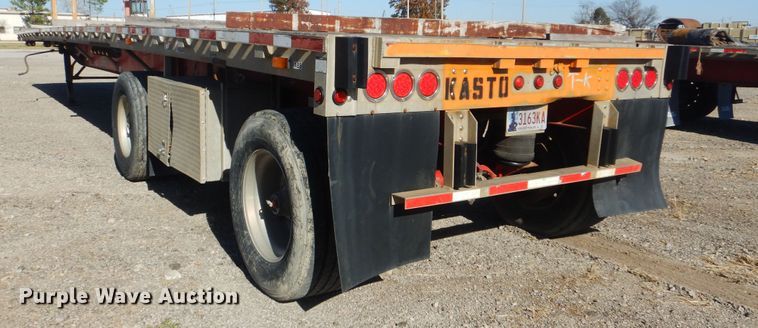image for item DJ8524 2006 Wilson CF900 flatbed trailer