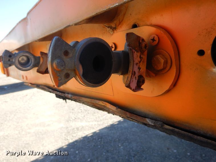 image for item DJ8524 2006 Wilson CF900 flatbed trailer