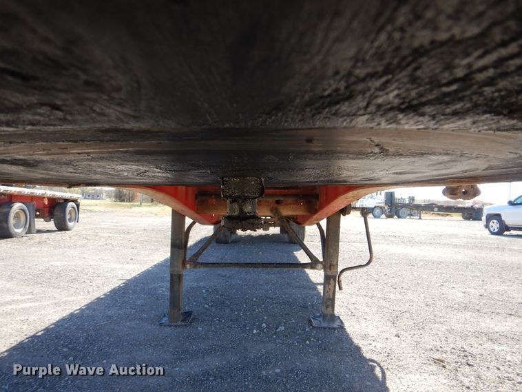 image for item DJ8524 2006 Wilson CF900 flatbed trailer