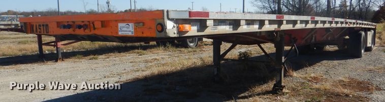 image for item DJ8525 2006 Wilson CF900 flatbed trailer