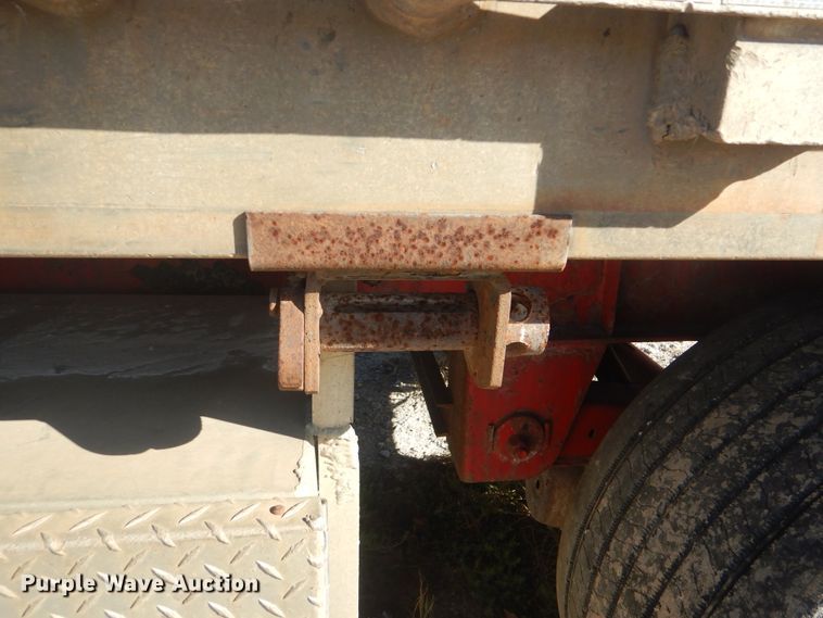 image for item DJ8525 2006 Wilson CF900 flatbed trailer